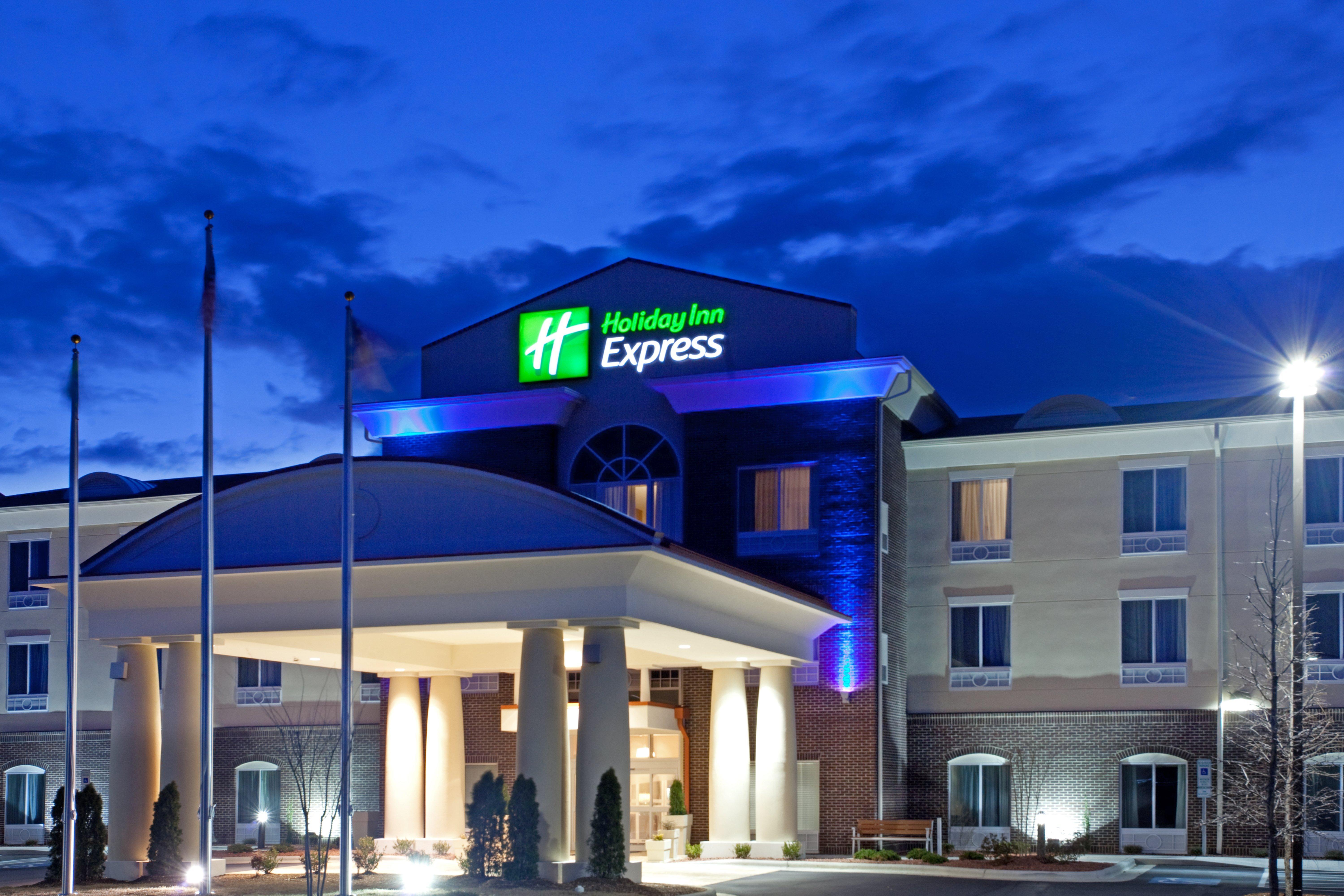 Holiday Inn Express Pembroke, An Ihg Hotel Экстерьер фото